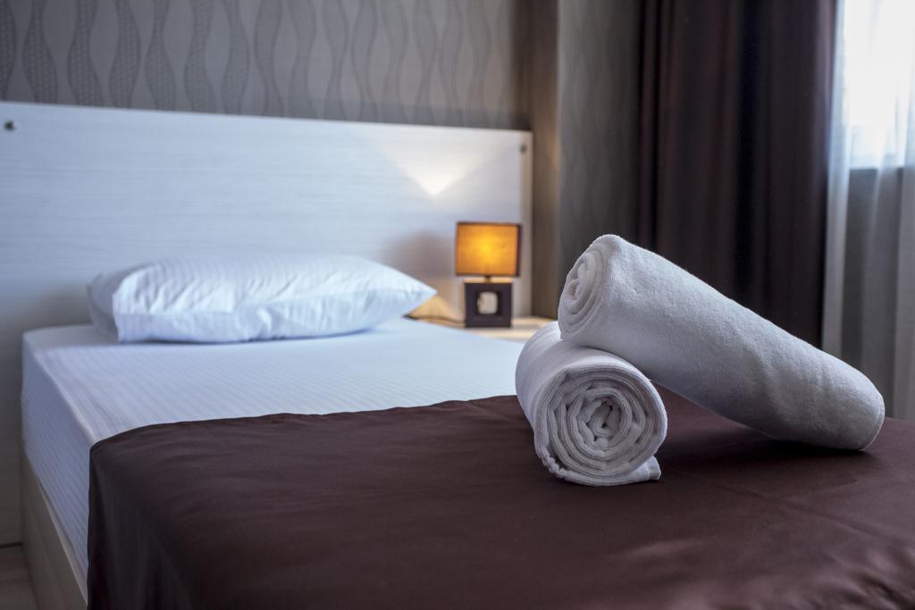 Batus Hotel Batoemi Buitenkant foto