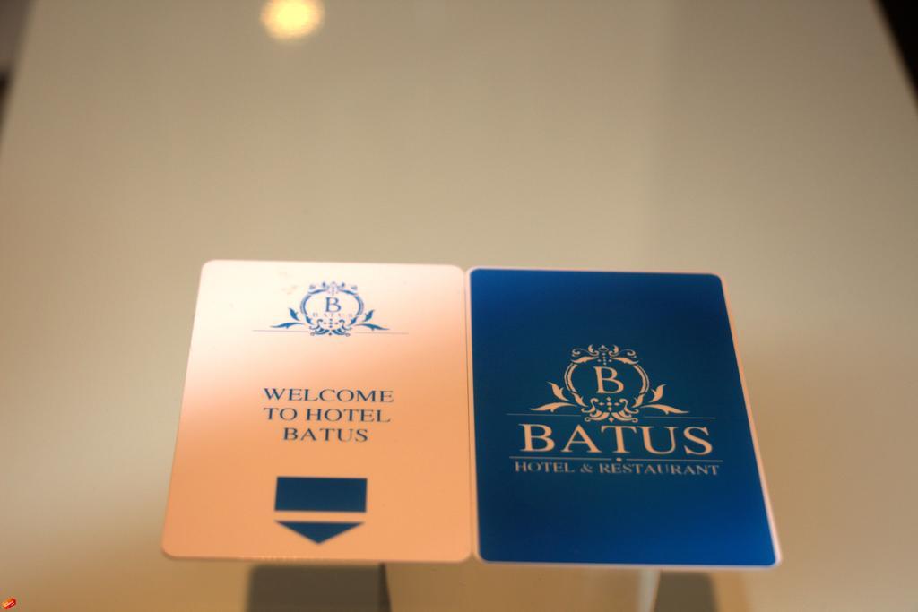 Batus Hotel Batoemi Buitenkant foto